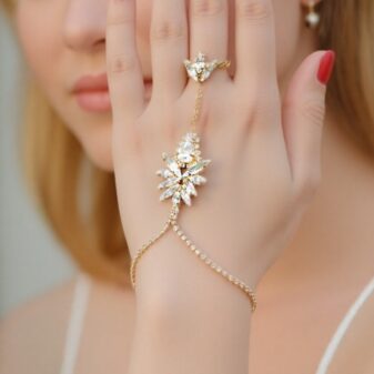 Full Diamond Rhinestone Bracelet Ring