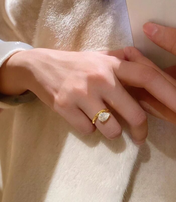 Golden_Water_Drop_Zircon_Ring_Womens (5)