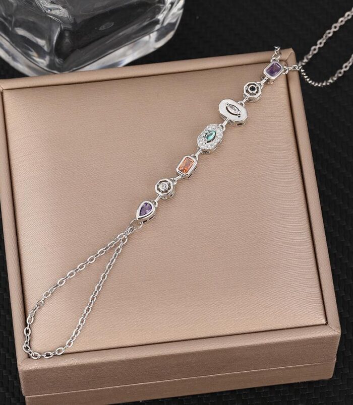 Light Luxury High-End Design Tassel Sparkling Diamond Bracelet (3)