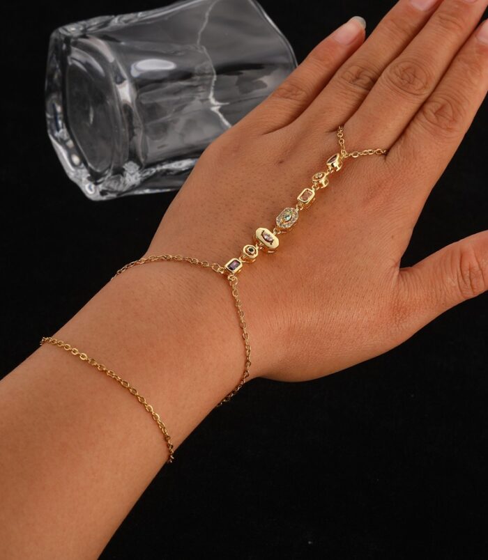Light Luxury High-End Design Tassel Sparkling Diamond Bracelet (6)
