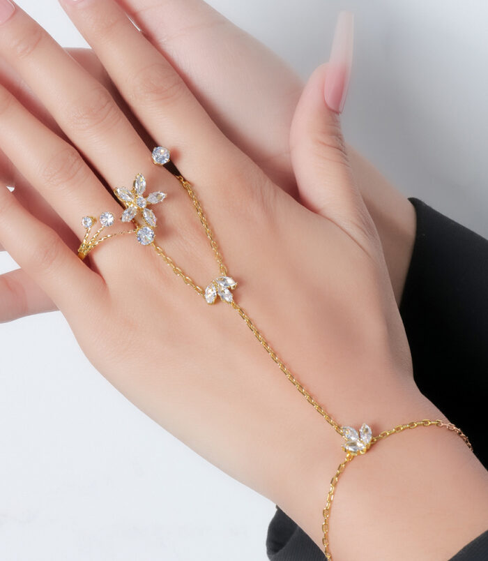 Small Fresh Sweet Flower Finger Bracelet (5)