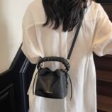 Niche Bucket Handbag for woman (2)